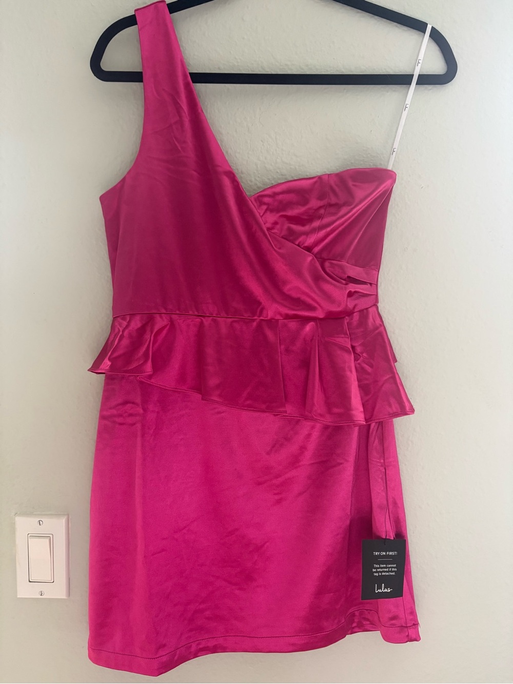 NWT Lulu's One-Shoulder Satin Peplum Cocktail Barbiecore Dress, small